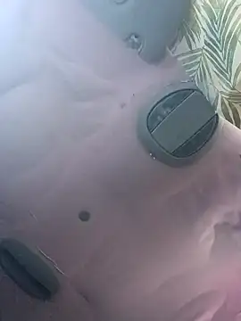 allissonw13 online show from September 27, 12:08 am