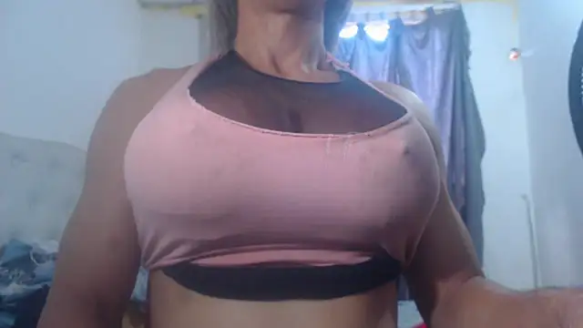 DanielaMuscleTS online show from March 5, 7:30 pm