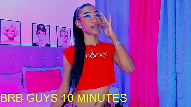 Kimberly thompsom online show from December 20, 8:34 pm