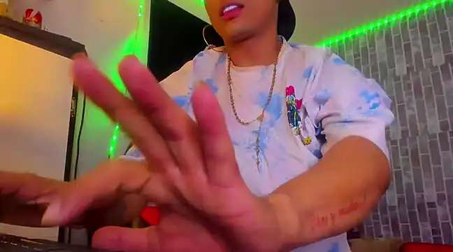 PARADISE S7S online show from February 1, 1:51 pm