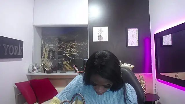 enderlis online show from March 18, 2:56 am