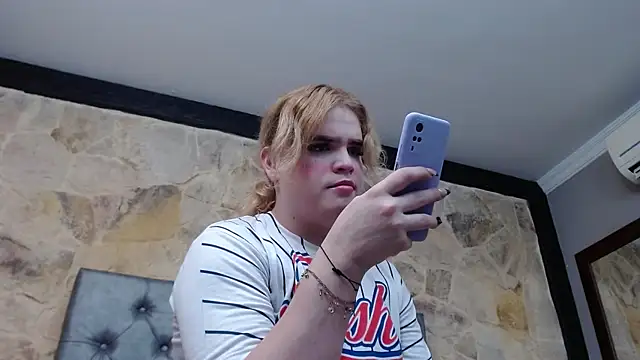 Snapshot of Pearl_Michelts chatting on February 19, 12:44 pm Pearl Michelts online show from February 19, 12:44 pm