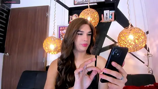 victoria aleia  online show from January 14, 12:19 am