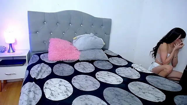 Snapshot of AnnyMichelle_ chatting on October 15, 10:10 pm AnnyMichelle online show from October 15, 10:10 pm