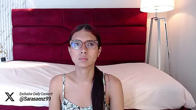 Snapshot of sara_saenz99 chatting on March 6, 7:17 pm sara saenz99 online show from March 6, 7:17 pm