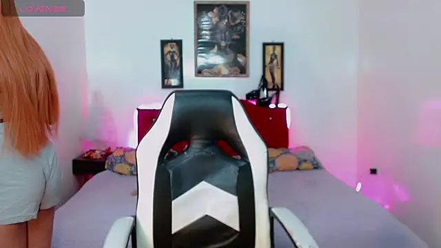 AdharaaMoon online show from December 5, 12:55 pm