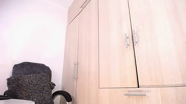 camilasexy111 online show from January 6, 4:36 am