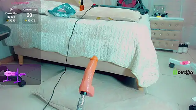 EmilyySaenz online show from September 20, 4:34 pm