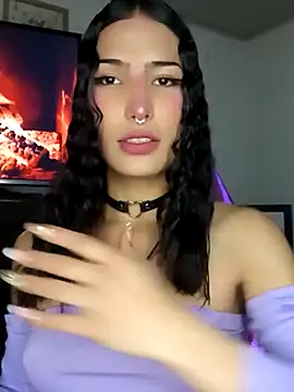 Snapshot of Lanna_hott_ chatting on October 12, 7:49 pm Lanna hott online show from October 12, 7:49 pm