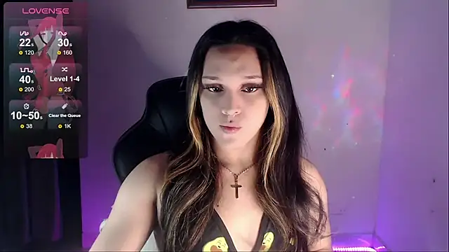 Snapshot of alexaryderr chatting on February 11, 3:50 am alexaryderr online show from February 11, 3:50 am