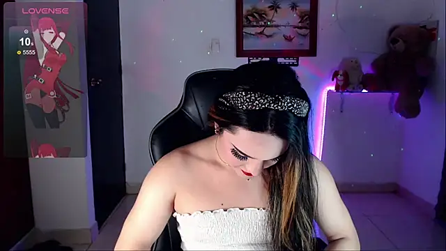 Snapshot of alexaryderr chatting on March 1, 1:53 am alexaryderr online show from March 1, 1:53 am
