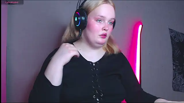 rozzhaos8 online show from November 7, 9:04 pm