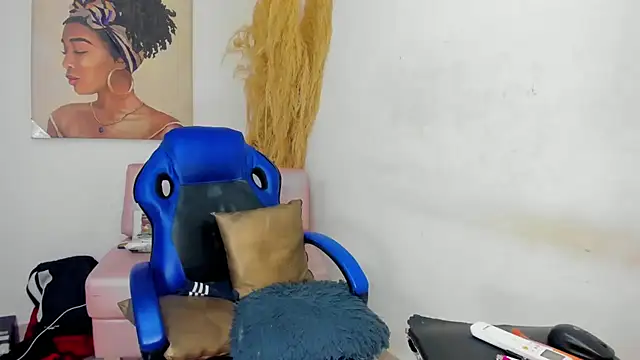 Snapshot of mia_foxts chatting on October 15, 11:38 pm mia foxts online show from October 15, 11:38 pm