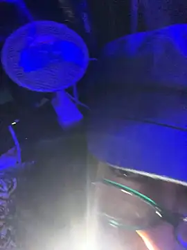 gurlnips online show from November 23, 10:17 am