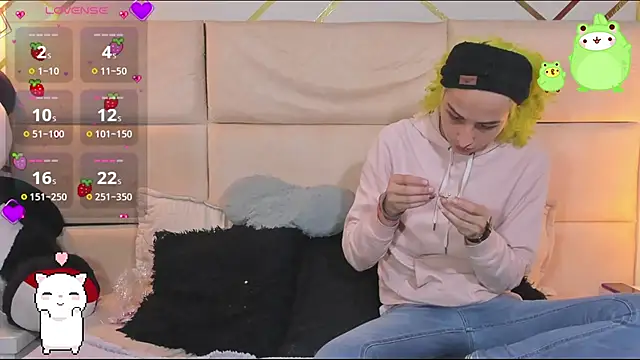 -kisa  online show from October 29, 1:47 am