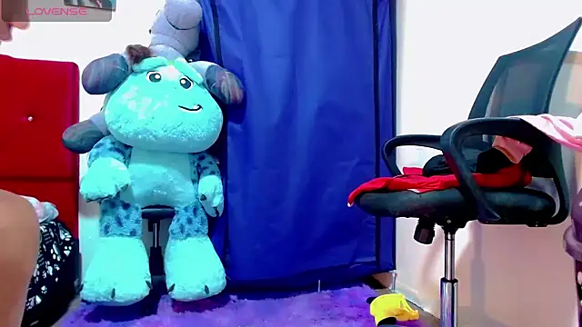 nicol gill  online show from January 24, 11:26 am