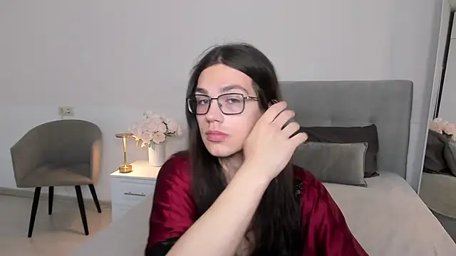 Alfreda Mills online show from September 20, 9:59 am