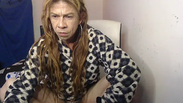Snapshot of Antonella_borja chatting on September 18, 4:51 am Antonella borja online show from September 18, 4:51 am