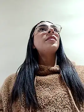 Snapshot of Crystal_channel1 chatting on December 15, 2:30 am Crystal channel1 online show from December 15, 2:30 am