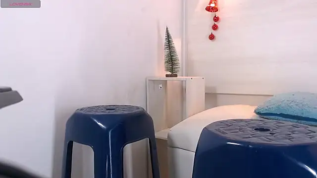 Molly Spears online show from December 10, 11:43 am