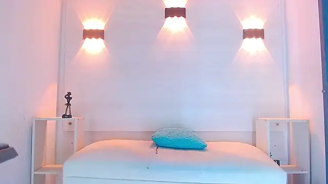 Molly Spears online show from March 21, 11:55 am