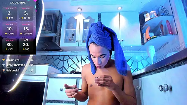 Riley Blue online show from January 26, 4:09 am