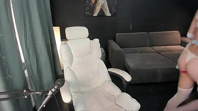 Milena marshmalows online show from April 24, 5:05 pm