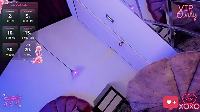 Alliemilky online show from April 8, 7:26 pm