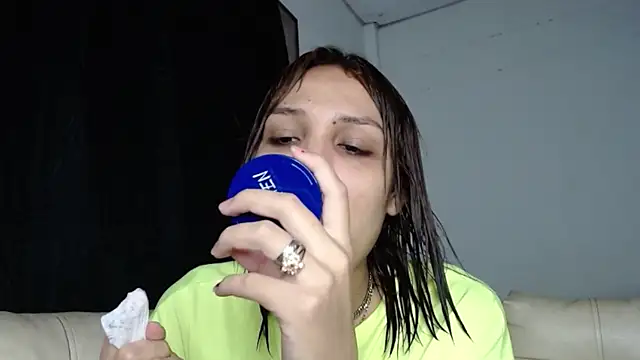 Snapshot of alexandra_lorens chatting on October 23, 1:42 am alexandra lorens online show from October 23, 1:42 am