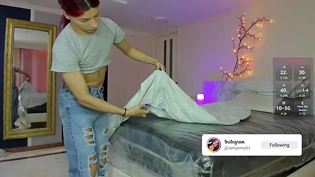 charolbruce 1 online show from December 1, 12:07 pm