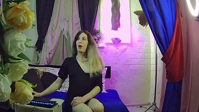 Mary Loon online show from March 17, 5:23 pm