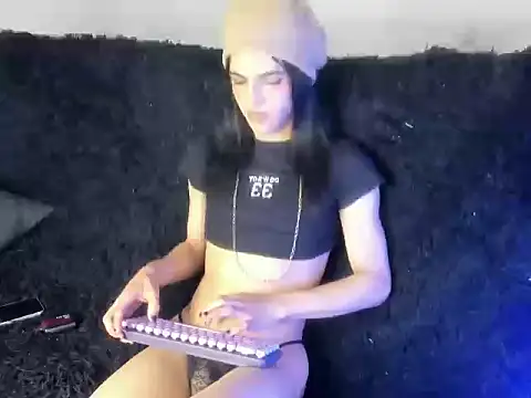 kerly monroe online show from March 7, 12:49 am