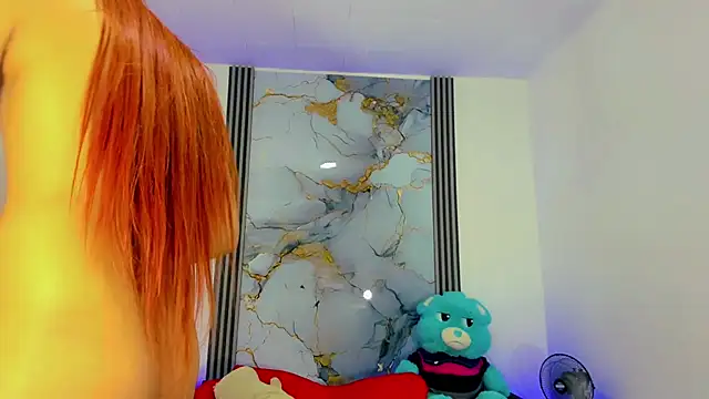 Snapshot of Hellen_moons__ chatting on March 12, 3:24 am Hellen moons online show from March 12, 3:24 am