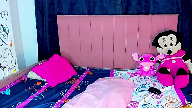 bloom444 online show from January 7, 2:48 am