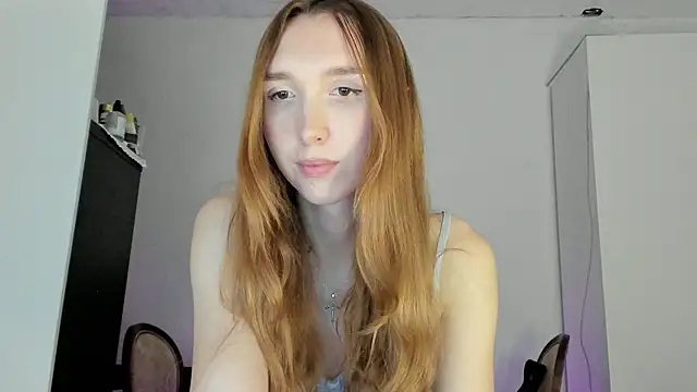 Snapshot of LisaIcon chatting on October 4, 9:37 pm LisaIcon online show from October 4, 9:37 pm