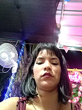 Snapshot of misskitty19-01 chatting on December 10, 3:36 am misskitty19-01 online show from December 10, 3:36 am