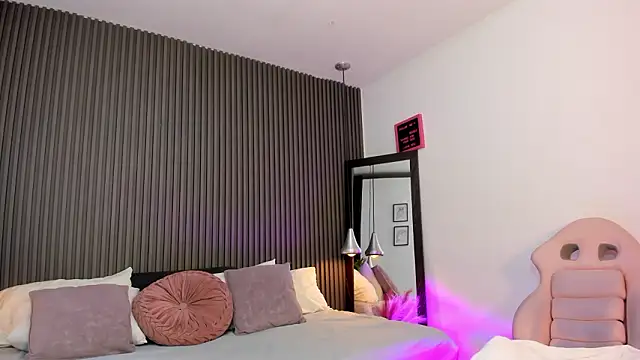 sammybrunette1 online show from February 3, 8:03 pm