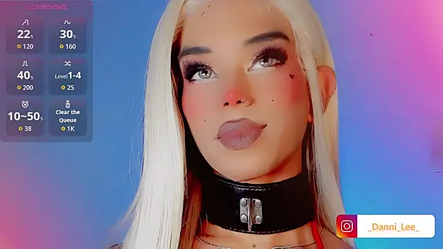 DanniLee  online show from October 28, 10:29 pm