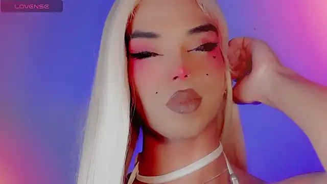 DanniLee  online show from November 28, 10:33 pm