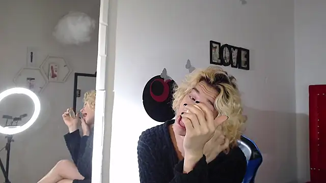 mariham cristal online show from December 2, 12:13 pm