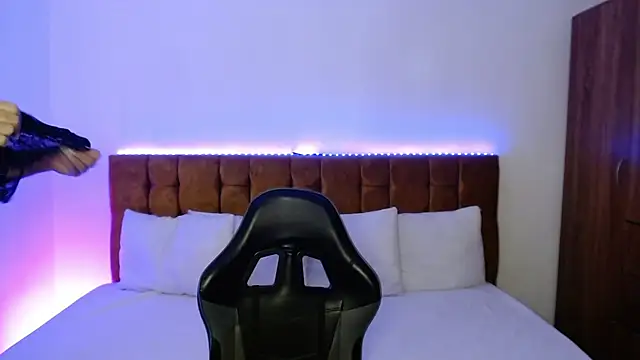 alexiaaross online show from September 17, 11:04 am