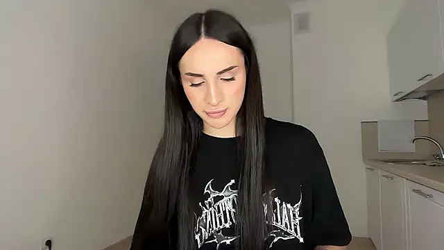 Kim Oberlin  online show from March 26, 8:56 pm