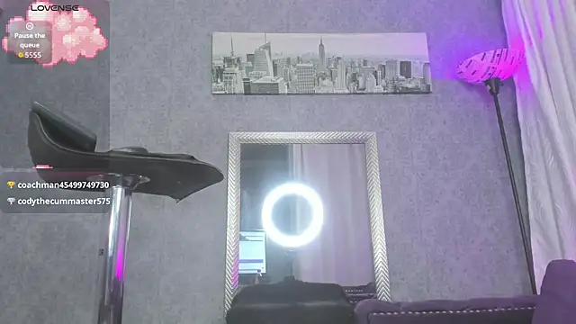  kitty wuichis online show from September 25, 6:31 am