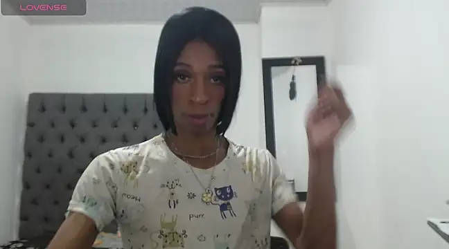 lucianadolll online show from March 7, 7:52 pm