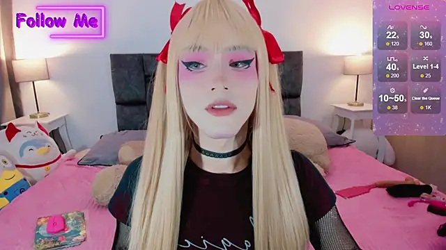 Snapshot of Kirmyy_ chatting on February 4, 10:45 pm Kirmyy online show from February 4, 10:45 pm