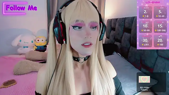 Snapshot of Kirmyy_ chatting on March 4, 10:36 pm Kirmyy online show from March 4, 10:36 pm