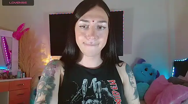 karla zambrano online show from December 5, 1:53 am