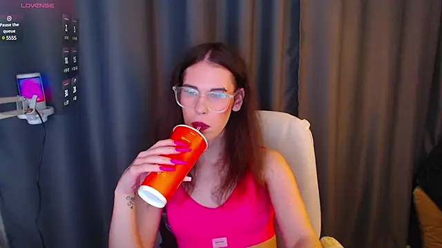 Cassie Bae online show from March 6, 7:39 pm