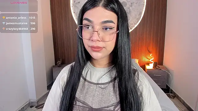 RoseCassie online show from February 11, 2:03 pm