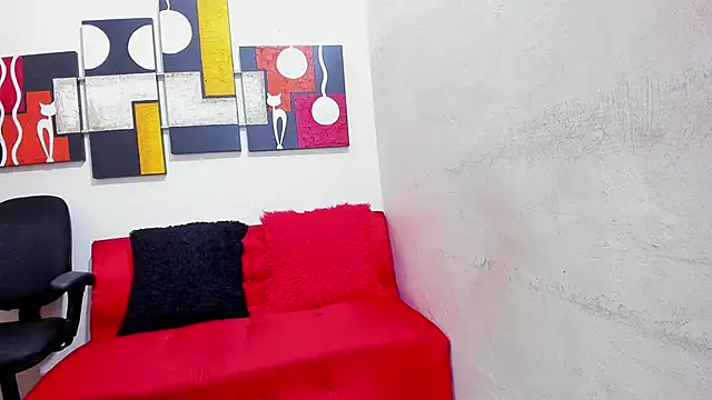 Mariana 16  online show from January 10, 11:50 pm